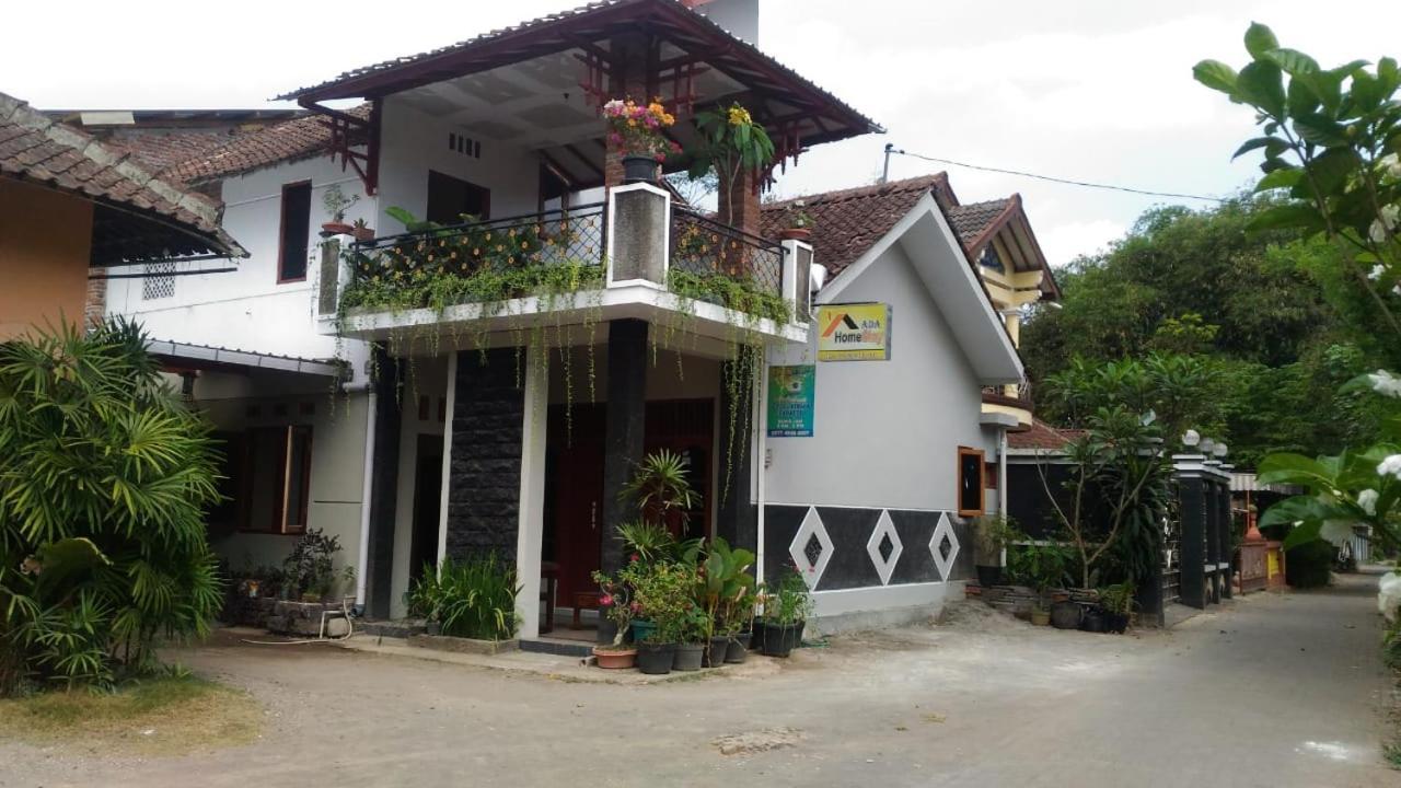 Ada Homestay Magelang Zewnętrze zdjęcie