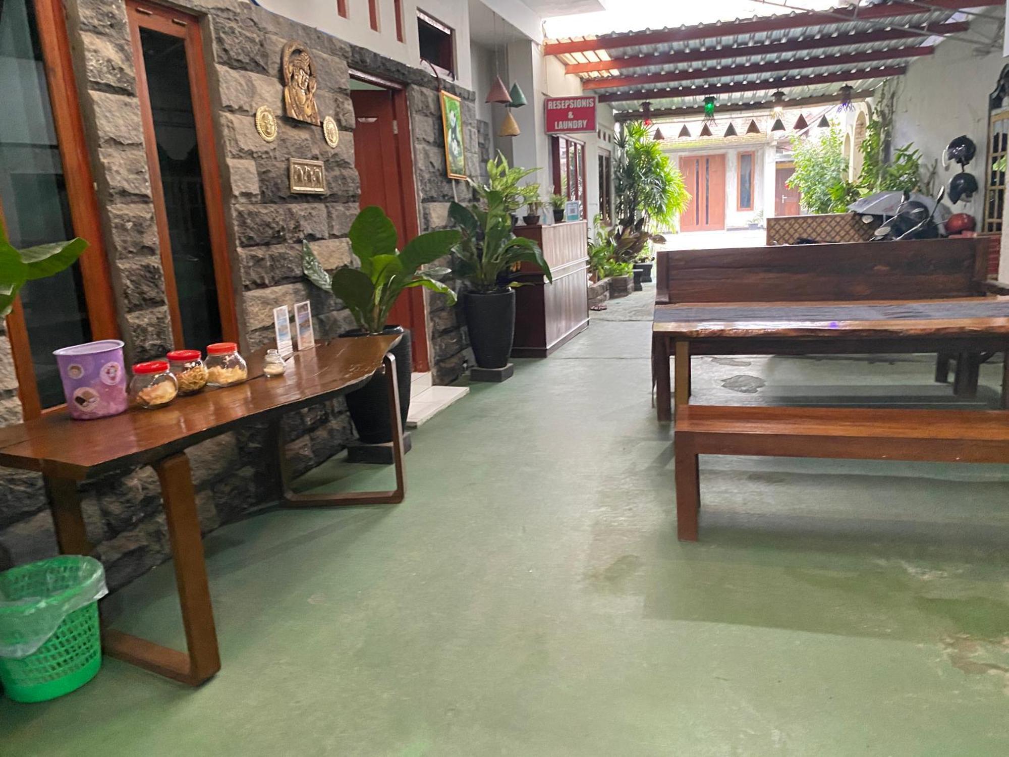 Ada Homestay Magelang Zewnętrze zdjęcie